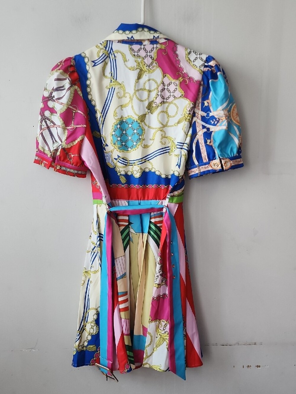 Colorblock Chain-Print Midi Dress with Belt. New Without Tag - Picture 8 of 12